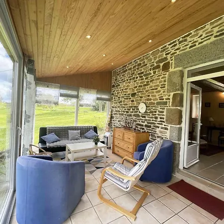 Hébergement de vacances Maison Chaleureuse Avec Jardin Et Animaux Acceptés - Fr-1-497-40 Cerisy-Belle-Etoile